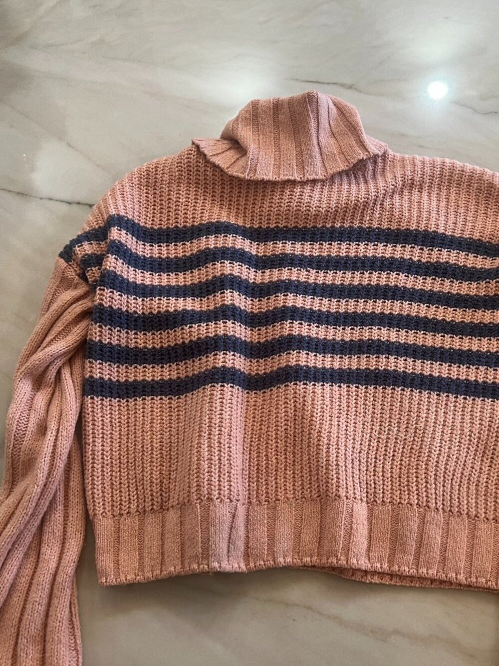 SO Cropped Boxy Shaker Turtleneck/Cowl Neck Sweater